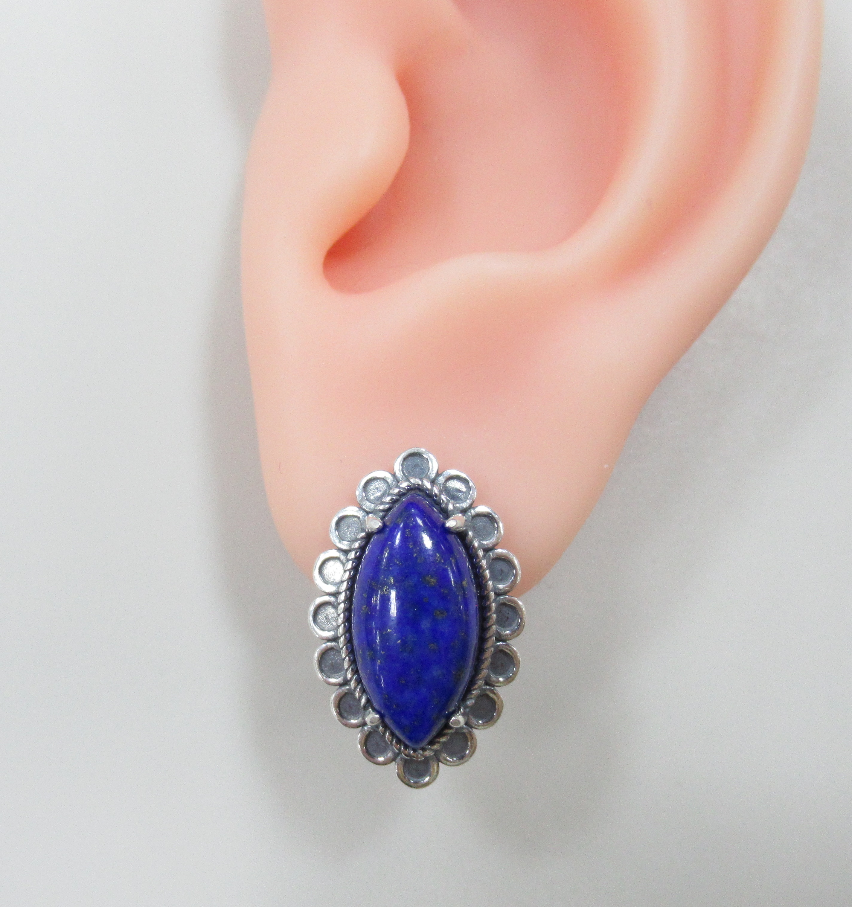 Серебряные серьги с лазуритами